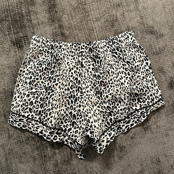 Victoria Secret Cheetah Print Pajama Shorts - Picture 2 of 3
